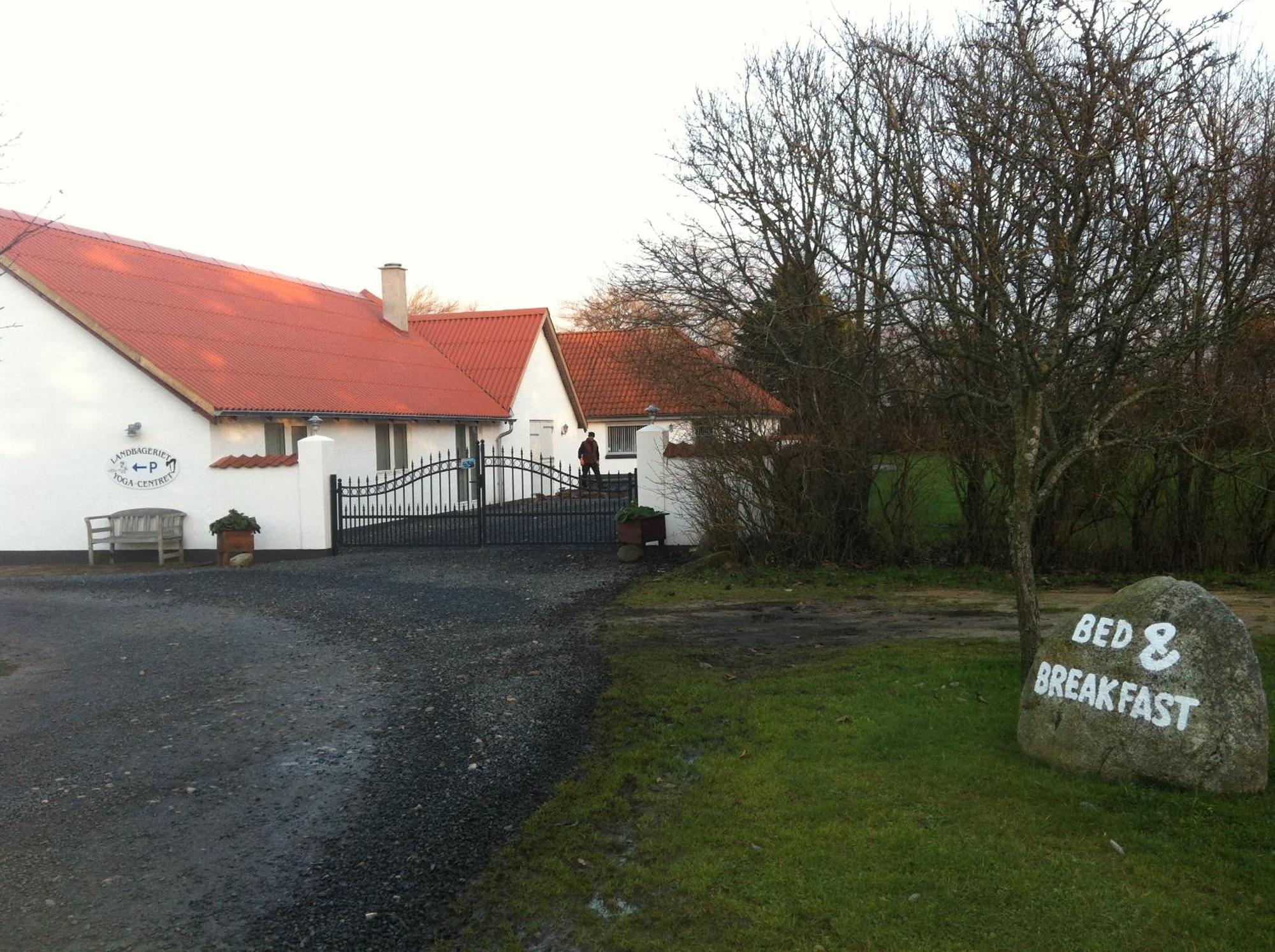 Sov Godt I Arnborg Bed & Breakfast Экстерьер фото